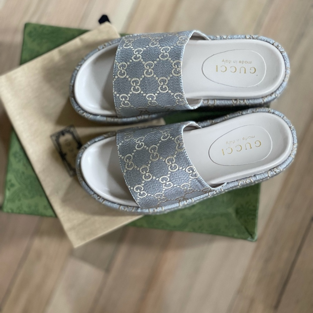 Gucci Original GG Slider - Two Toned